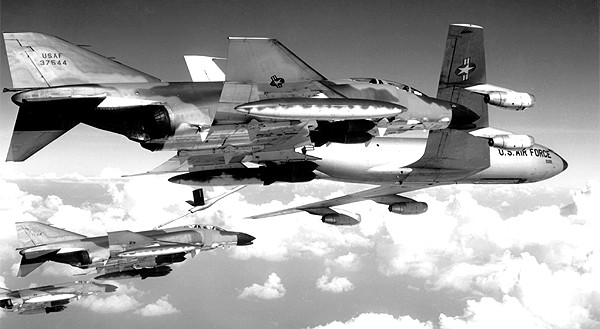 F-15イーグル 大量報復戦略からの脱皮